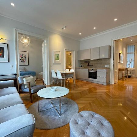 Luxury 2Br Apartment Neubaugasse Виена Екстериор снимка